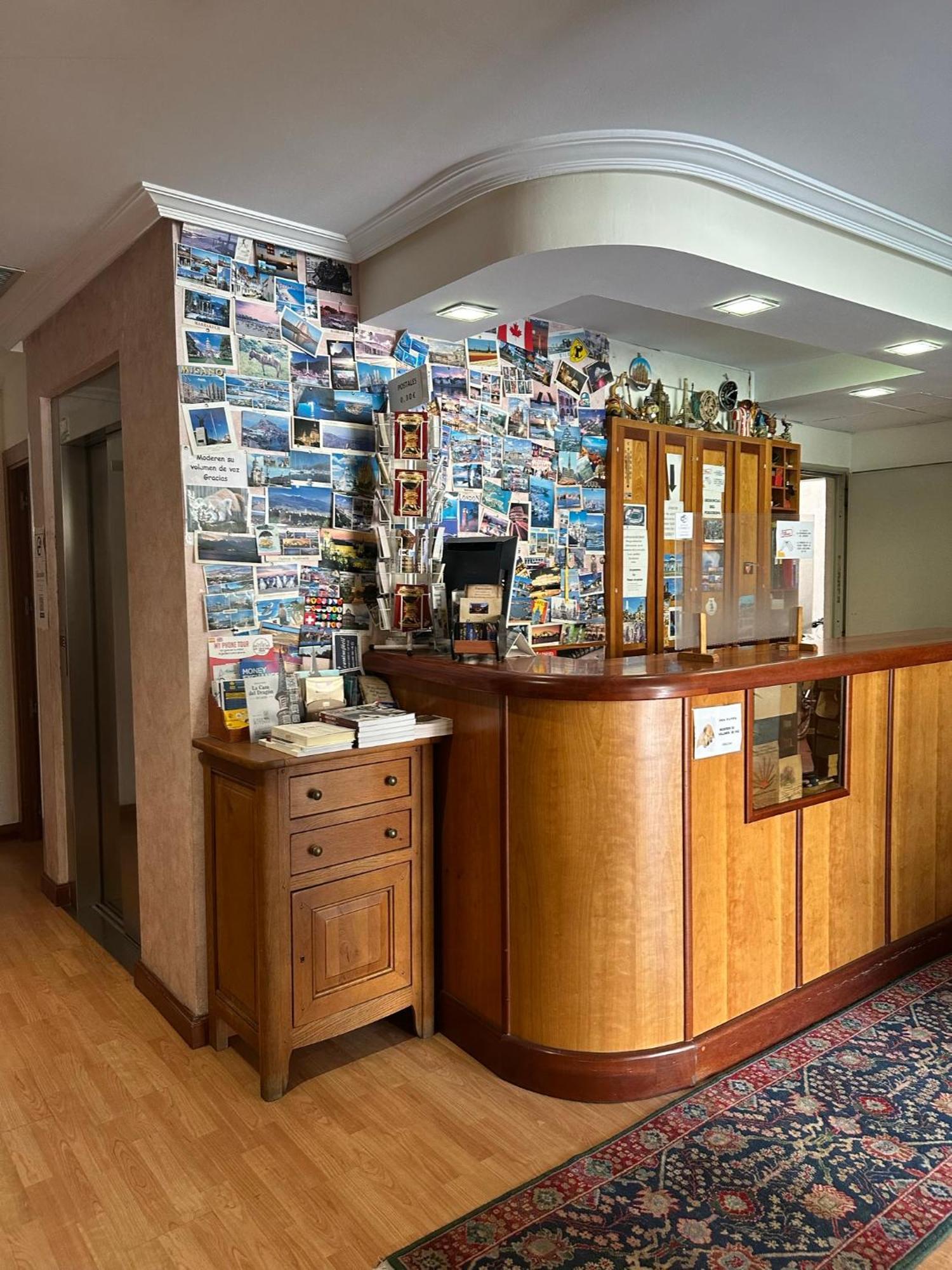 Hostal Restaurante Boccalino León Eksteriør bilde