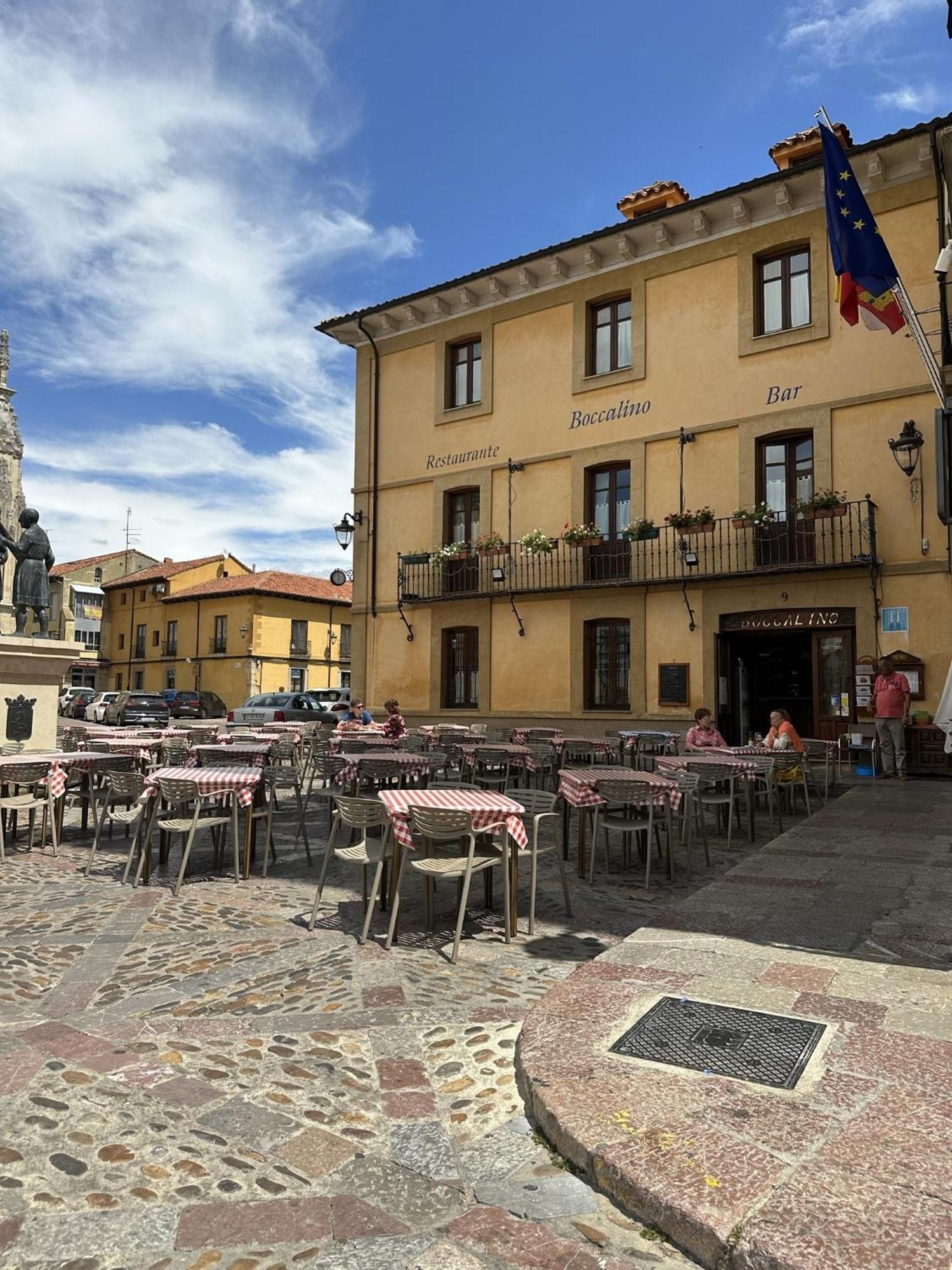 Hostal Restaurante Boccalino León Eksteriør bilde