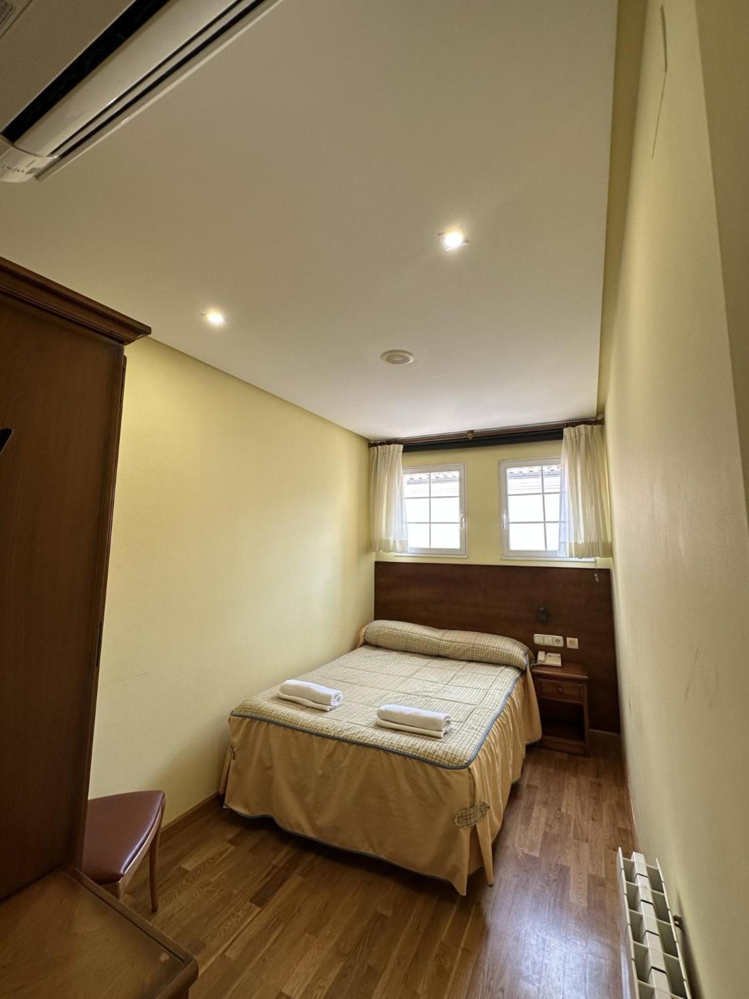 Hostal Restaurante Boccalino León Eksteriør bilde